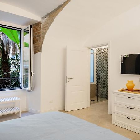 Live Roma - Chez Le Roi Luxury Apartment Exterior foto